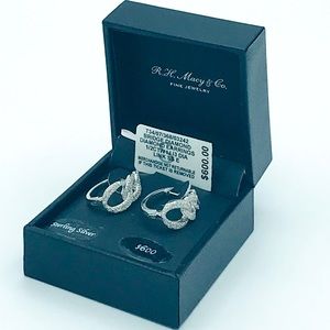 🔥HURRY🔥LAST ONE NWT 1/2 CTW Diamond Earrings